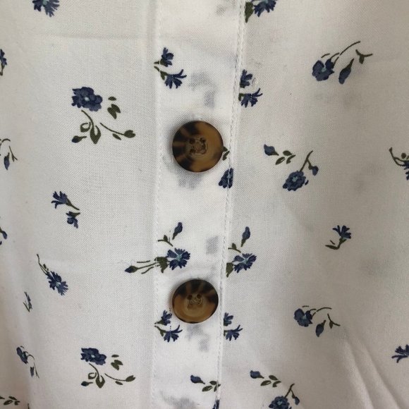 White Tank Top With a Blue Floral Design - Picture 3 of 4